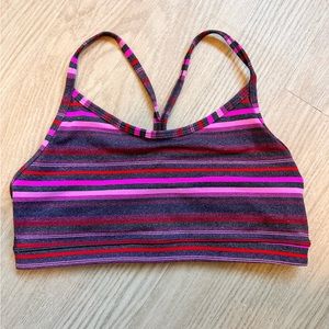 Lulu Lemon sports bra SIZE 6